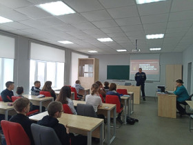 Начальник ПЧ №83 Волков Дмитрий Анатольевич провел профилактическую беседу с учащимися.